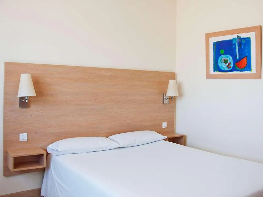 *** Otel Travelodge Barcelona Fira L'Hospitalet de Llobregat İspanya