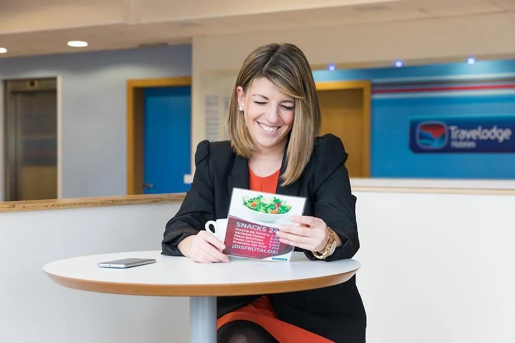 Travelodge Barcelona Fira L'Hospitalet de Llobregat İspanya
